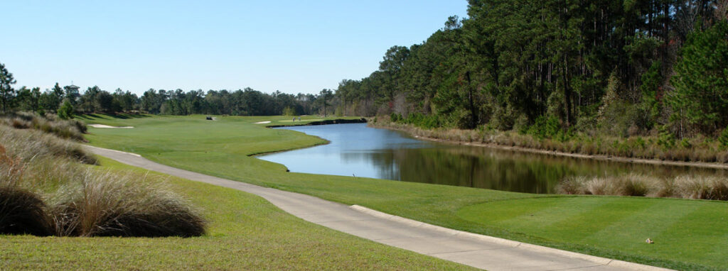 Best Golf Courses on the Florida Historic Golf Trail - Fairway with water