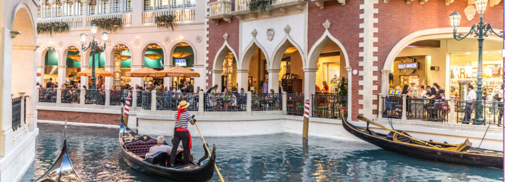 Nevada Travel Guide - Gondola in Venetian