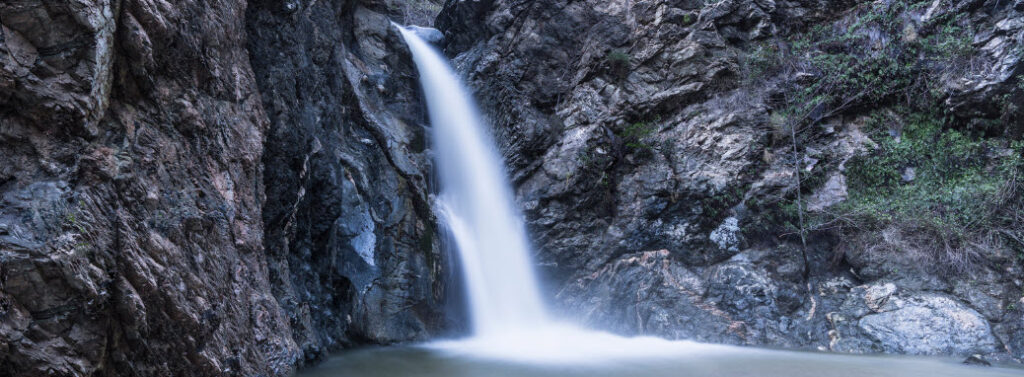 best waterfalls in California - Eaton Canyon Falls