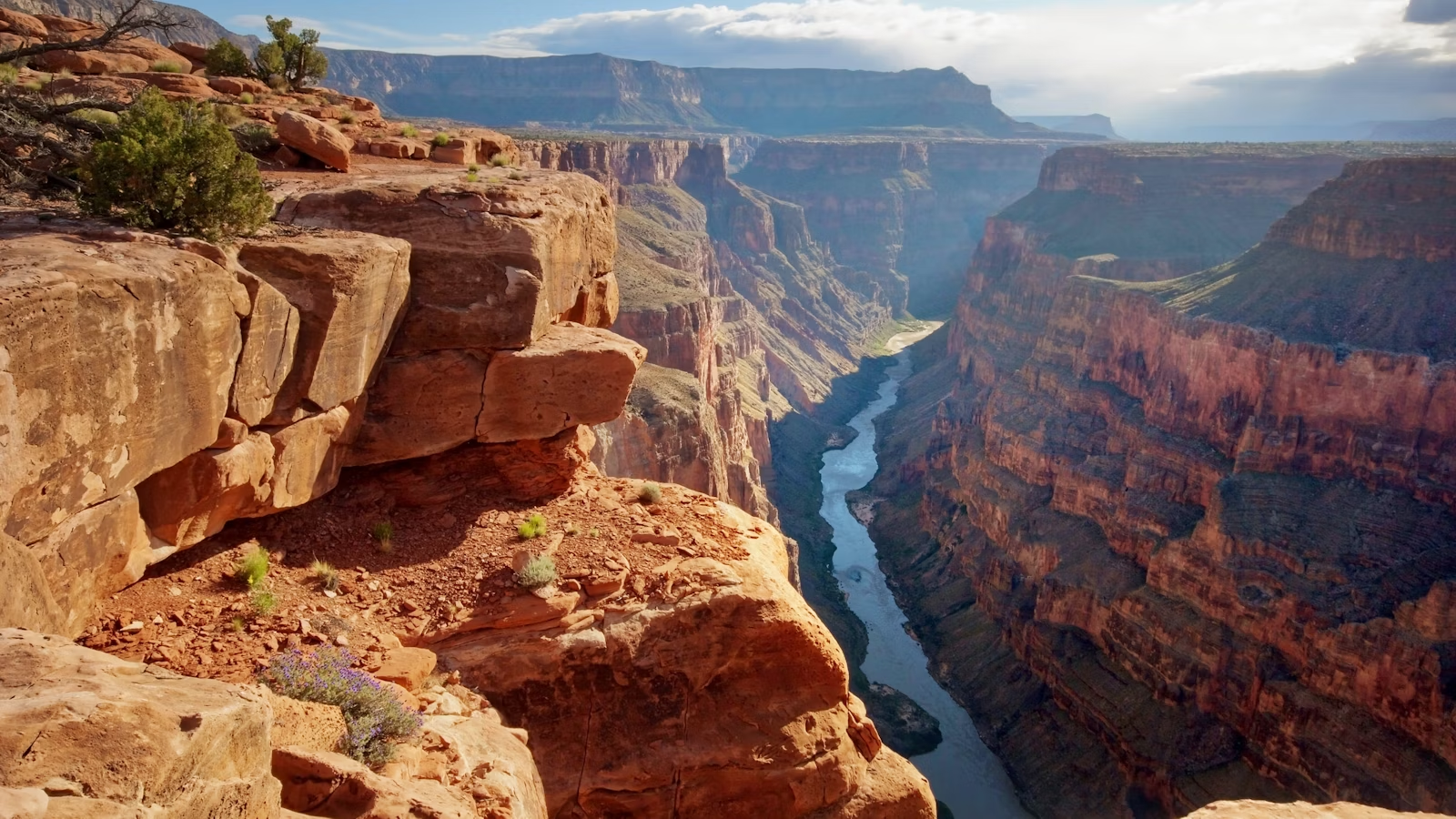 Top 3 Must-See Attractions in North America